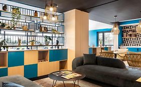 Hotel Ibis Styles  3*